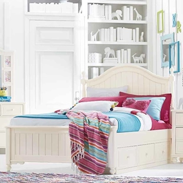 Kids room furniture